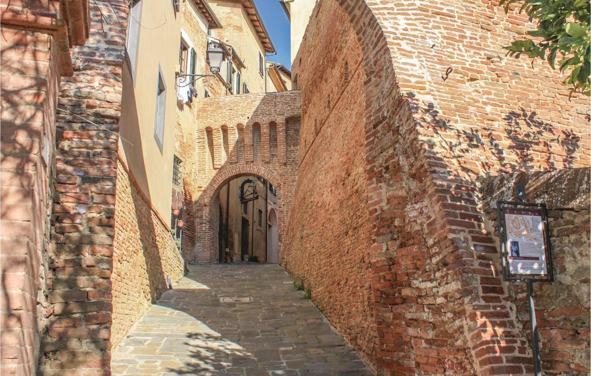 La Fattoria Di Lari Villa Exterior photo